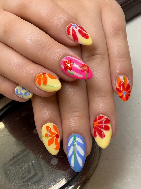 MAI'S NAIL SPA